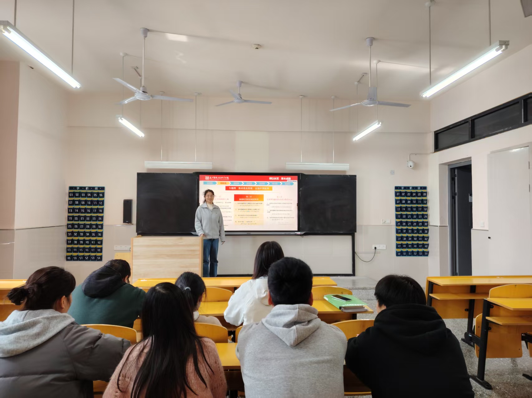 1763099588564097.jpg 1763099588564097.jpg